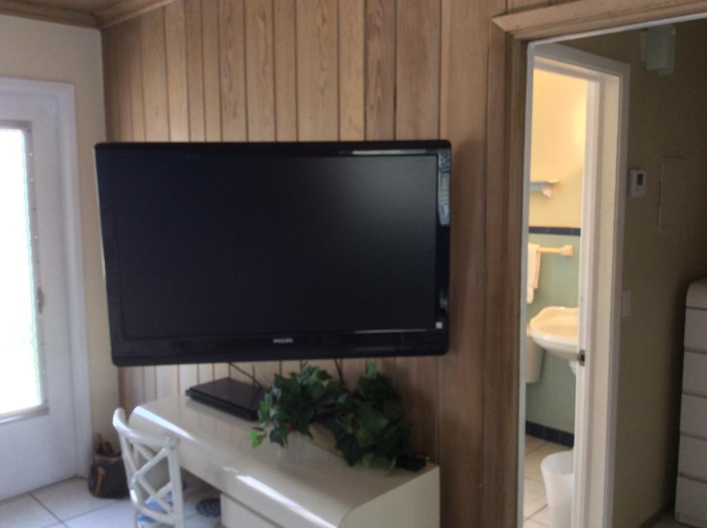 The Grove Condominium Delray Beach Room photo
