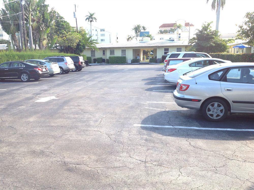 The Grove Condominium Delray Beach Exterior photo